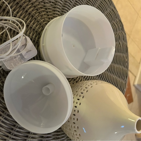 Ceramic Cutout 300ml Diffuser White - Threshold™: Ultrasonic, Aromatic, 8hr Run - Picture 4 of 6